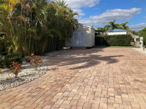 515 SW 39TH #89 — home for sale