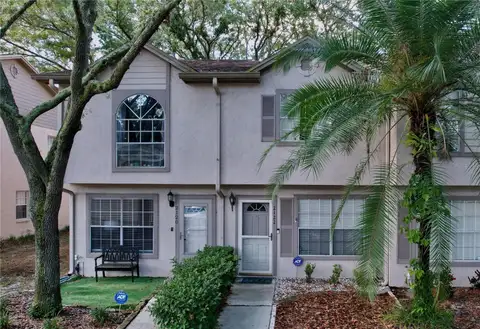 2122 FLETCHERS POINT CIR — home for sale