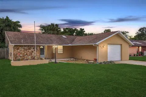 8528 VIVA VIA DR — home for sale