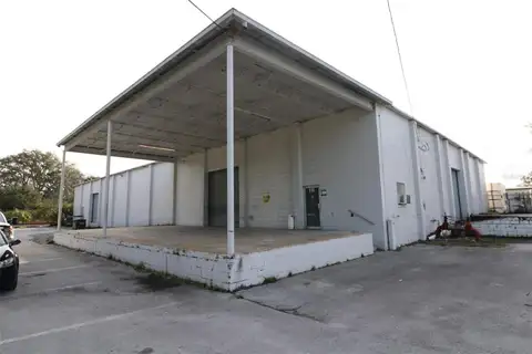 210 NW 13TH ST — home for sale