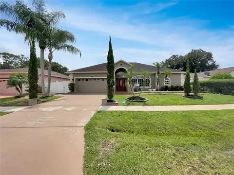 526 PINEHURST CV — home for sale