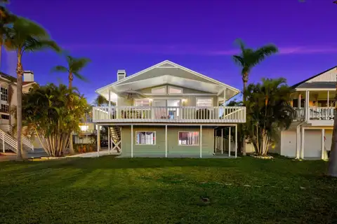555 GULF DR — home for sale