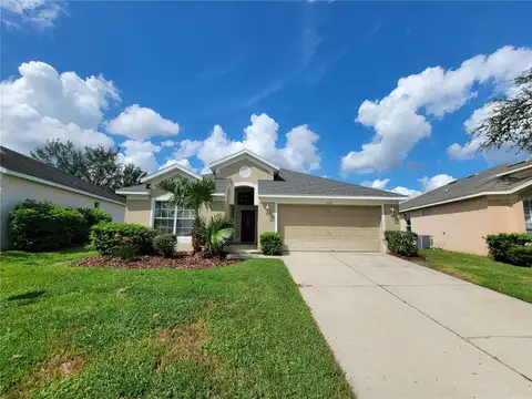 3126 STONEHURST CIR — home for sale