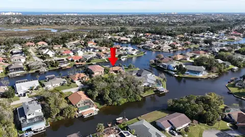 5 CURRY CT — home for sale