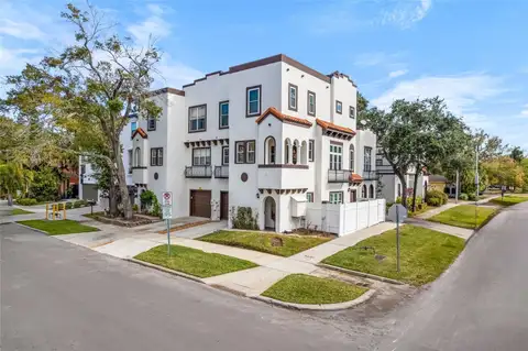 418 S ALBANY AVE — home for sale