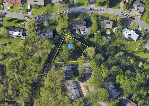 1313 HIGHLAND RD — home for sale