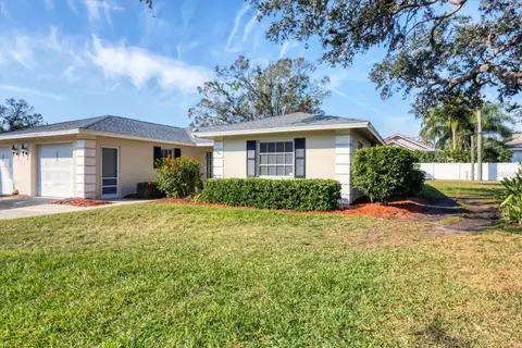 7422 W COUNTRY CLUB DR N #7422 — home for sale
