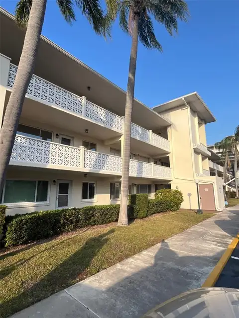 1235 S HIGHLAND AVE #3-303 — home for sale