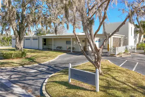 1135 LAKE AVE — home for sale