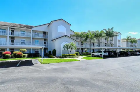 8735 OLDE HICKORY AVE #8210 — home for sale