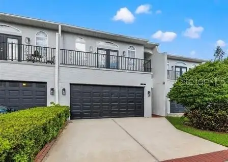 1118 S MOODY AVE — home for sale