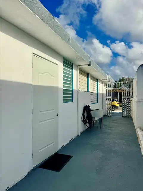 530 B/Q 196 -22 Apt 3 VILLA CAROLINA — home for sale