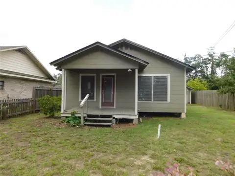 2609 NW 6TH ST — home for sale