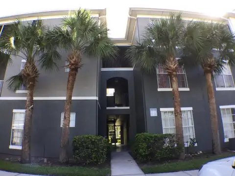 9404 CRESCENT LOOP CIR #104 — home for sale