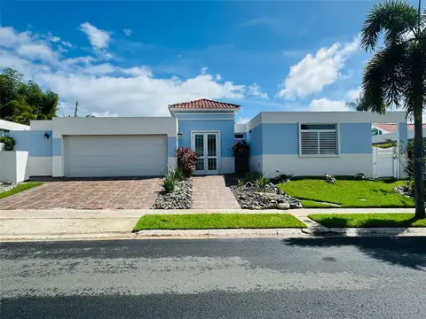 URB. VEREDAS CAMINO AMAPOLA #466 — home for sale