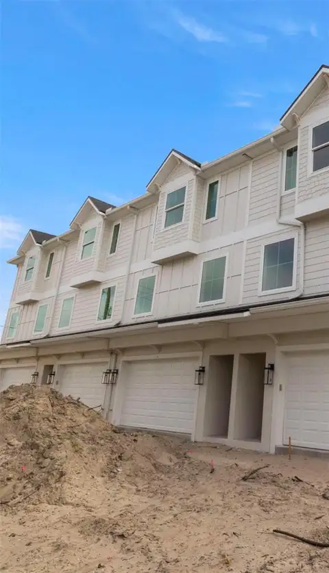 4208 W CARMEN ST #B — home for sale