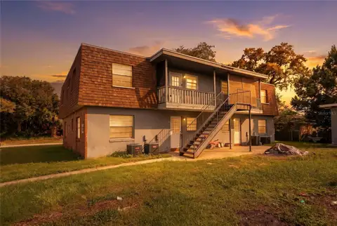 656 WILLIAMSBURG DR — home for sale