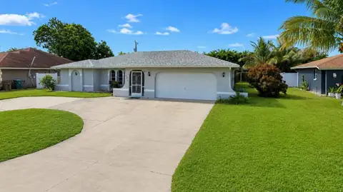 3428 SE 4TH PL — home for sale