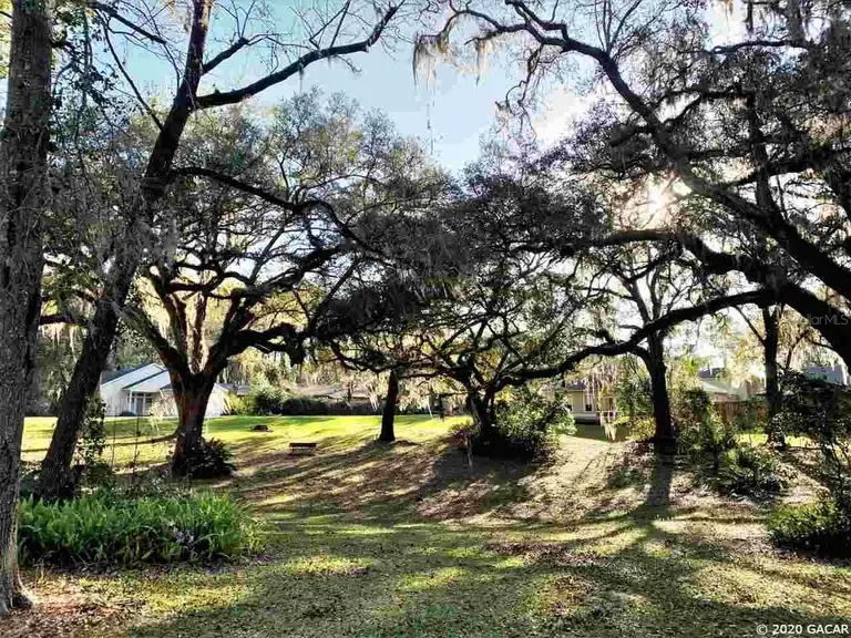 000 NW 105TH AVE — photo 3