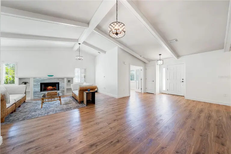 858 HUDSON AVE #858 — photo 5