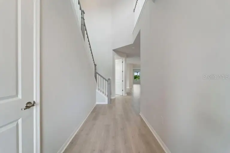 653 ALLORA AVE — photo 5