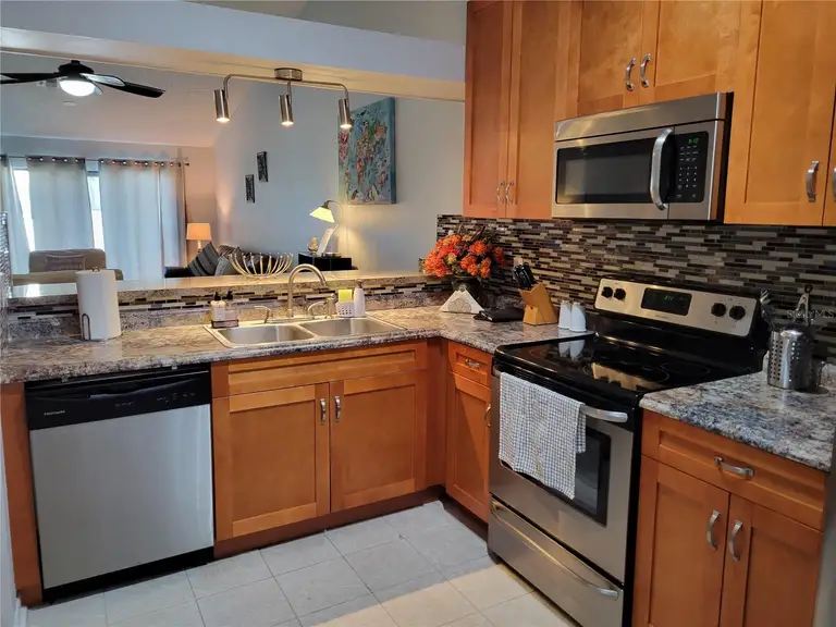2771 SUMMERDALE DR #1 — photo 3