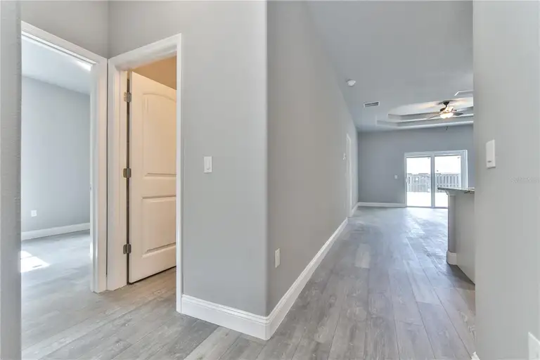 48 REGENCY DR #A,B — photo 2