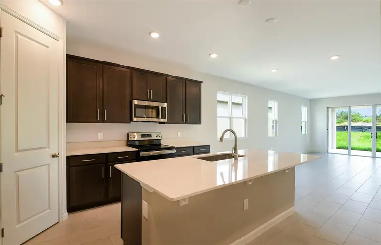 3317 CHICORY CT — photo 5