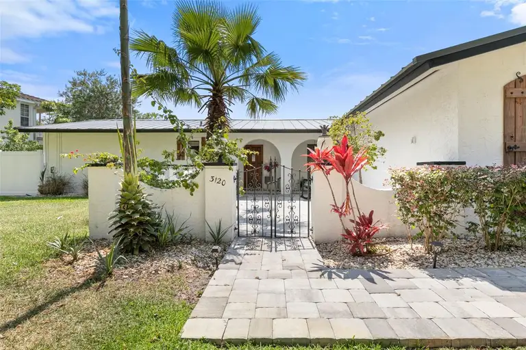 3120 JOHN ANDERSON DR — photo 3