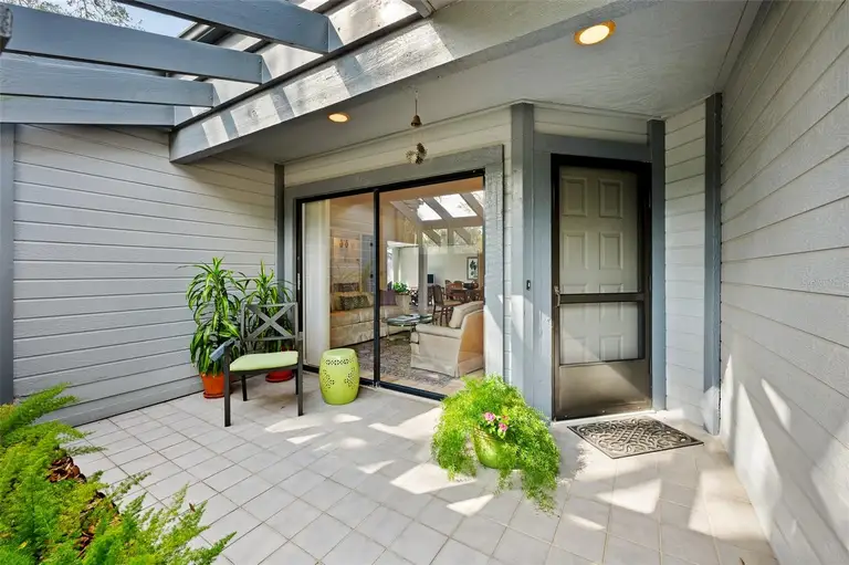 20 SUMMERWINDS LN — photo 3