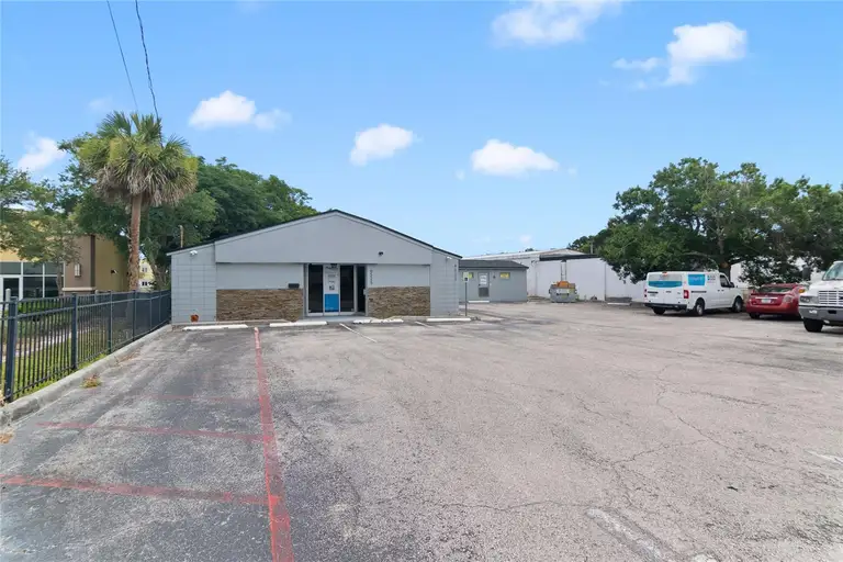 6525 OLD WINTER GARDEN RD — photo 3