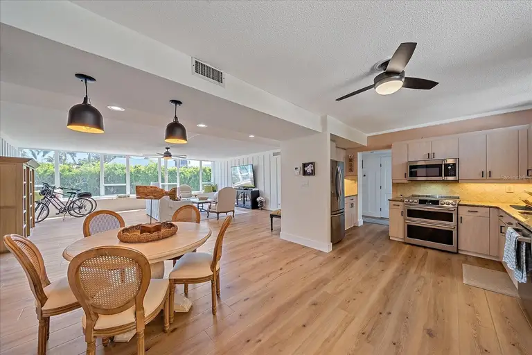 100 SANDS POINT RD #204 — photo 4