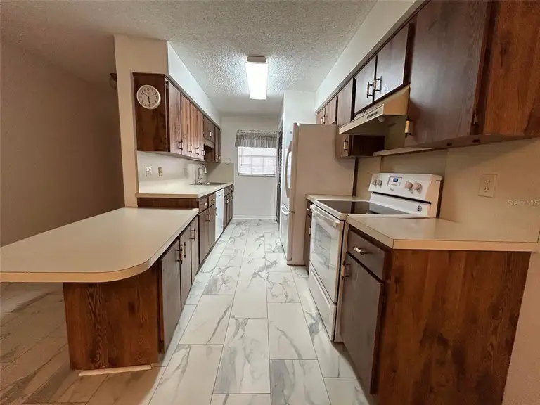 3617 BAY CT — photo 4