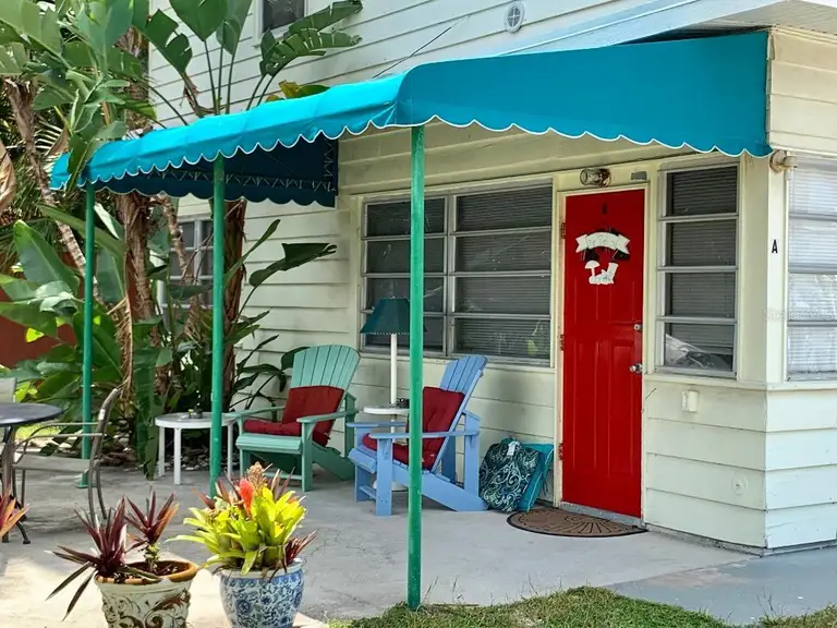 222 JOHN RINGLING BLVD