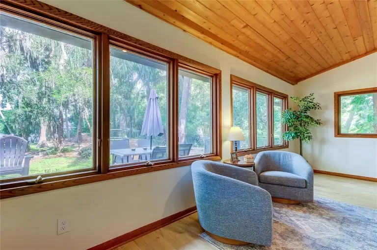 17210 ORANGEWOOD DR — photo 5