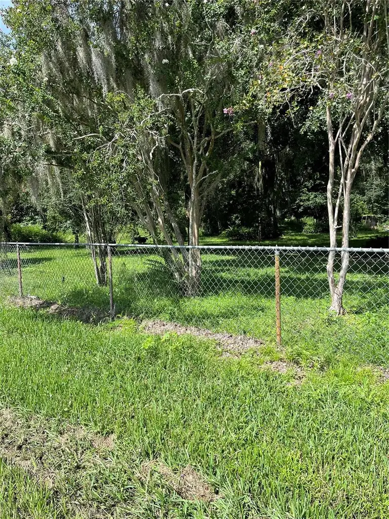 16551 POWERLINE RD — photo 3