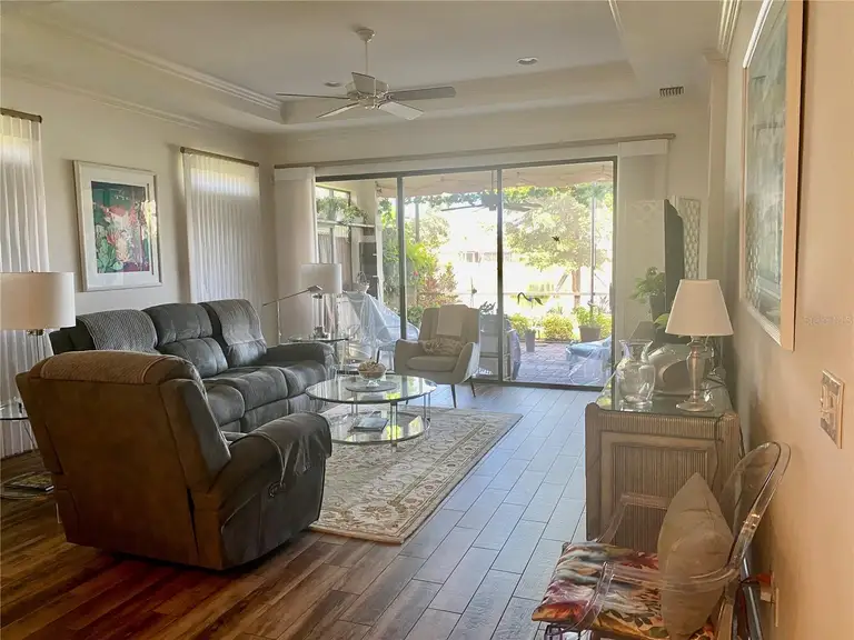8251 VARENNA DR — photo 5