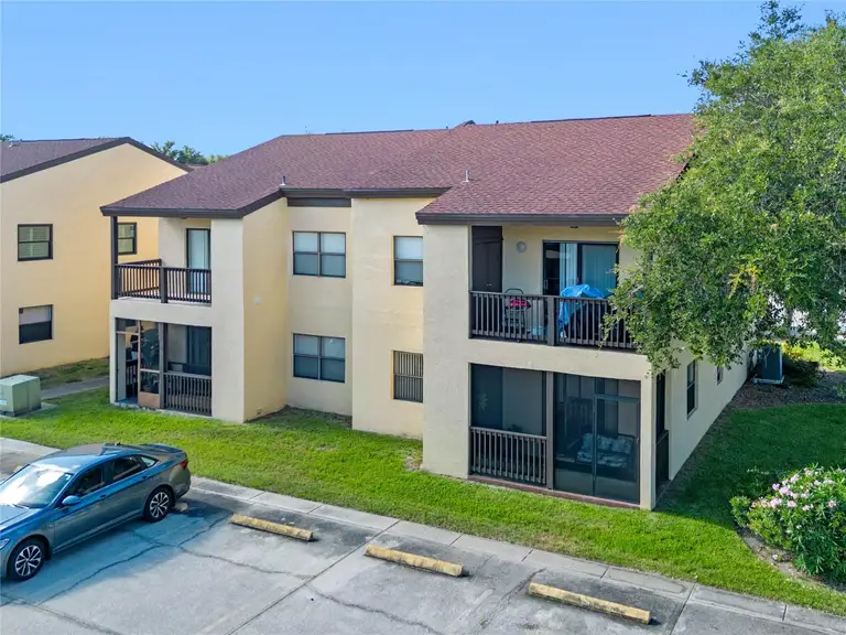 5630 N BANANA RIVER BLVD #4-1 — photo 3
