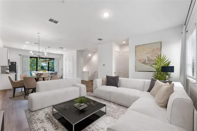 38 W HARDING ST #B — photo 3