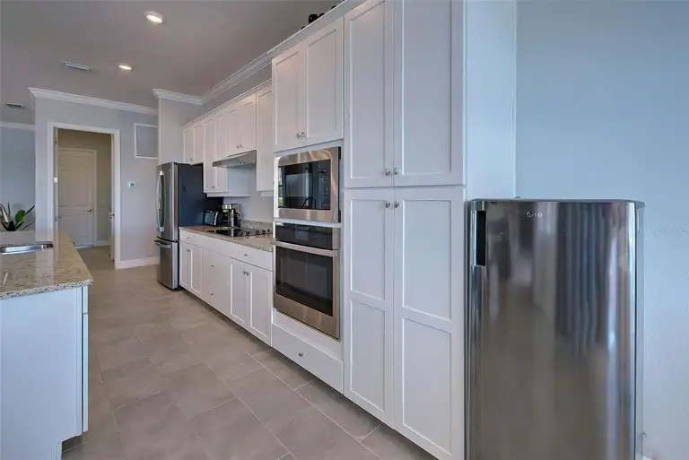 15240 SPANISH POINT DR — photo 2