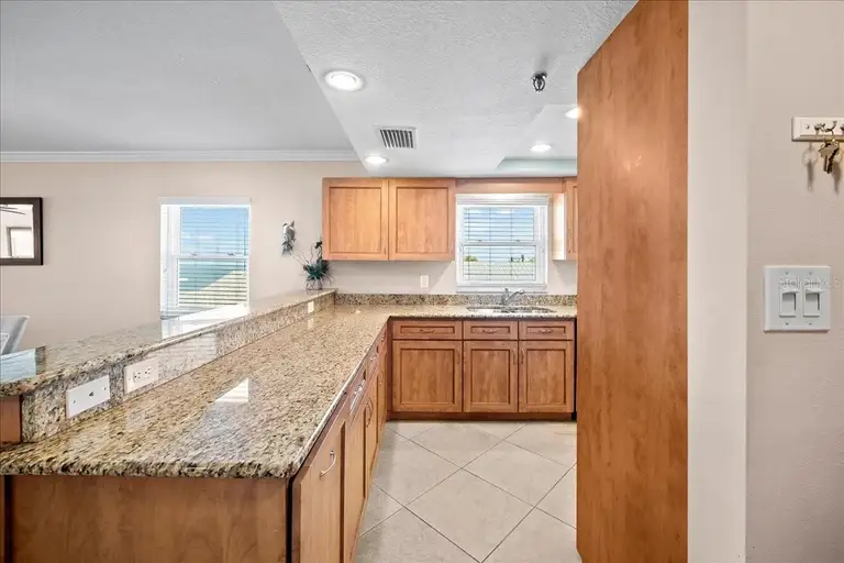 14300 GULF BLVD #206 — photo 5
