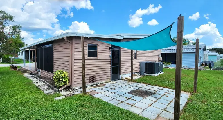 283 PELICAN DR N — photo 4