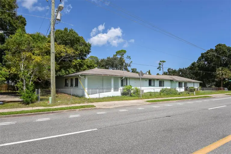 700 BEVILLE RD — photo 2