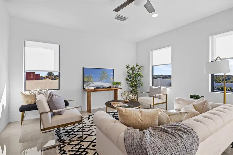 6372 CHORUS DR — photo 5