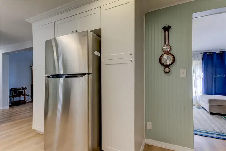 186 BLUE MARLIN DR — photo 2