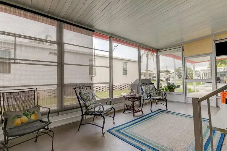 186 BLUE MARLIN DR — photo 3