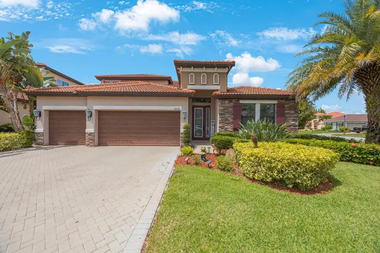 4508 GRAND LAKESIDE DR — photo 3