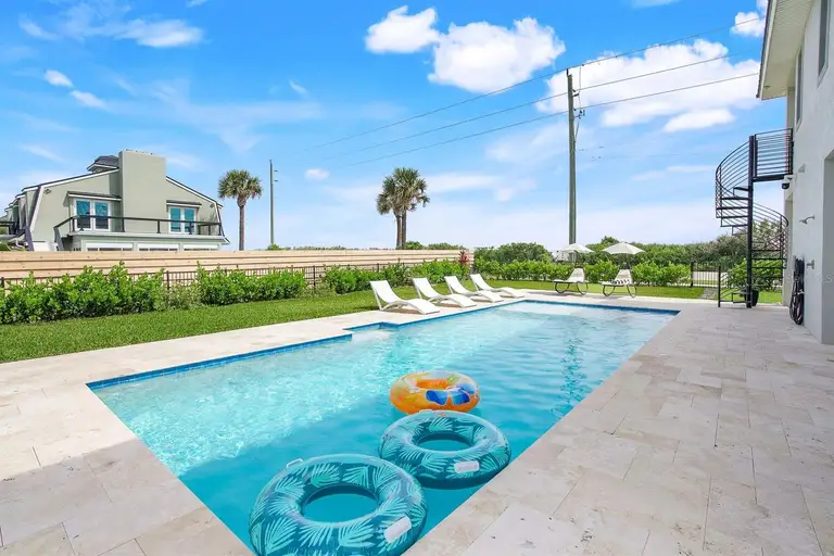 31 SEABRIDGE DR — photo 2