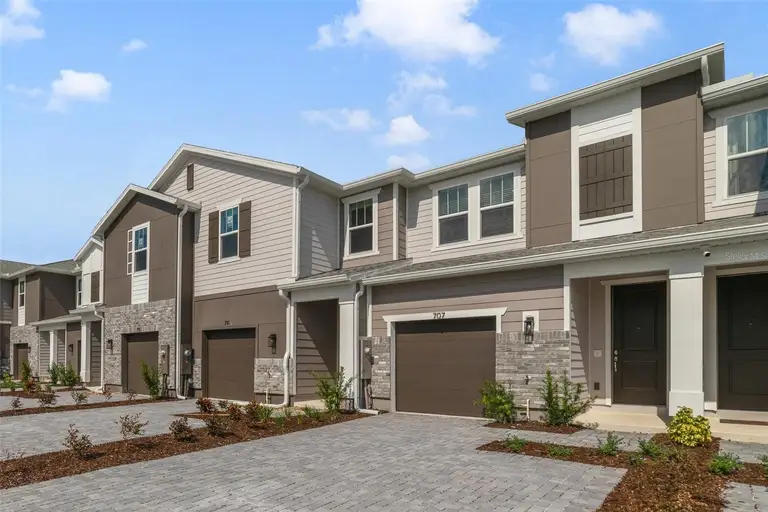 707 SOUTHERN EDGE WAY