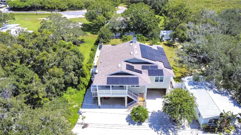 262 BANANA RD — photo 2